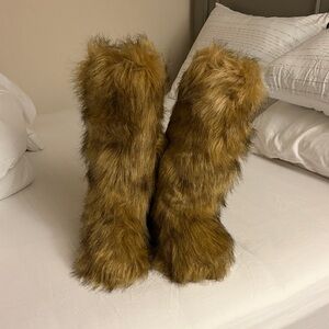 Faux Fur Brown Boot